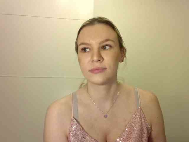 SadieCute webcam