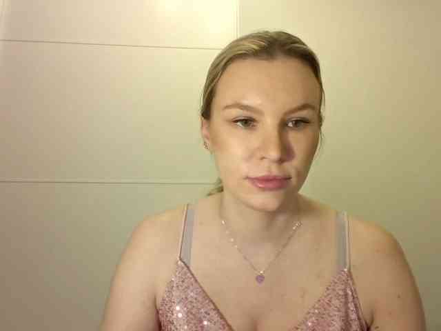 SadieCute webcam
