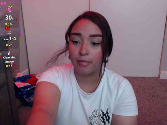nikkigg003 webcam