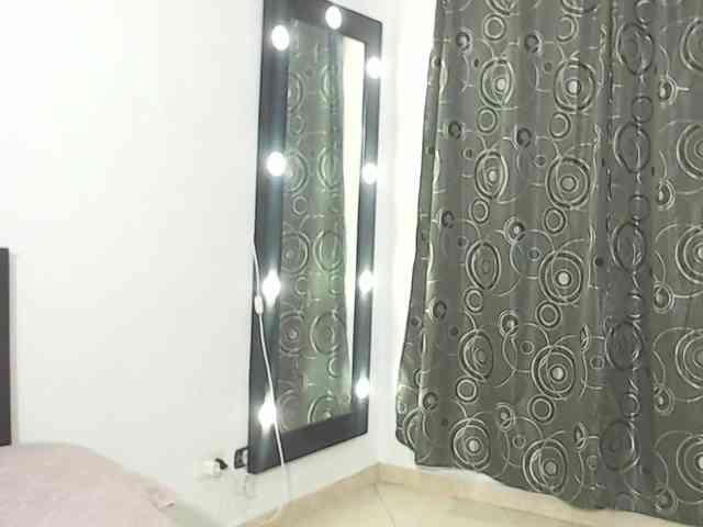 Nicolane-Palmer1 webcam