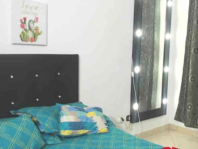 Nicolane-Palmer1 webcam