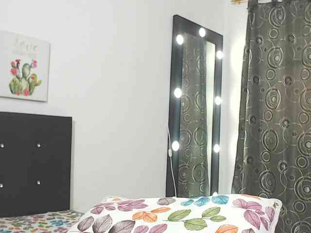 Nicolane-Palmer1 webcam