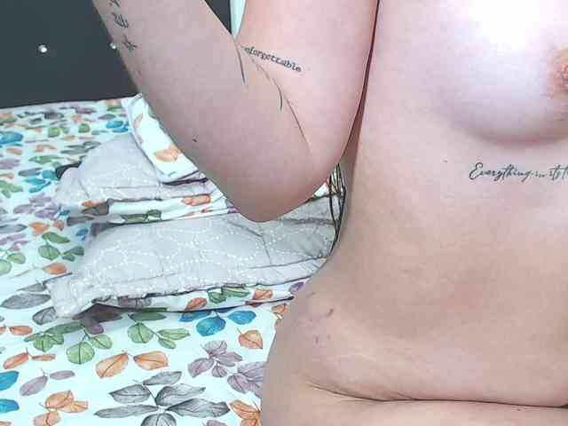 Nicolane-Palmer1 webcam