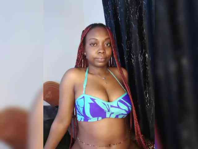 spicyflorah Live Webcam on BongaCams