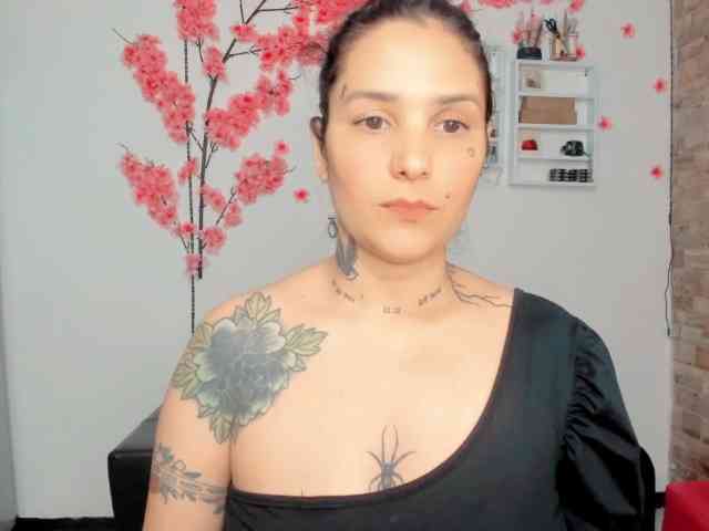 SexyBodygirl69 webcam