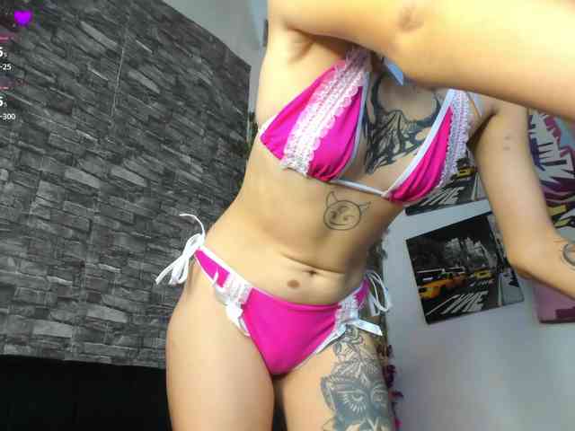 katt-black webcam