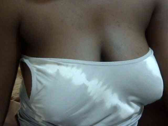 pretty-lioness webcam