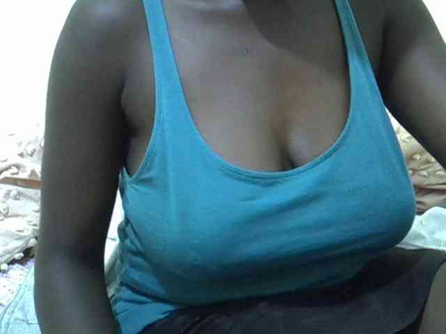 pretty-lioness webcam