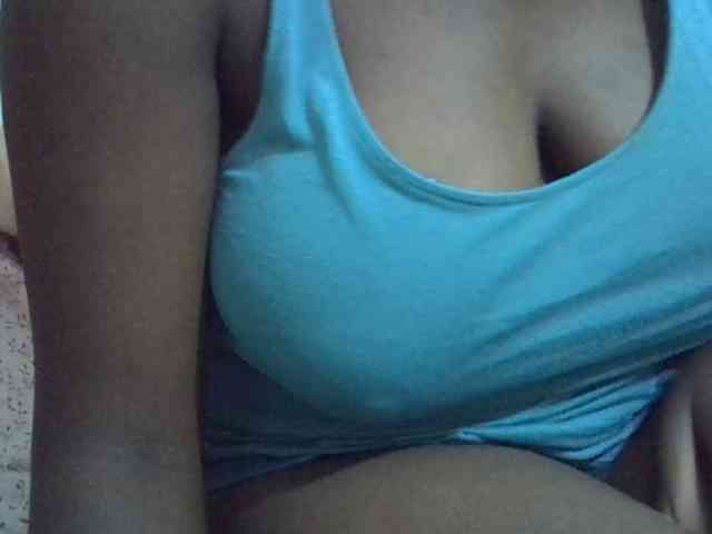 pretty-lioness webcam