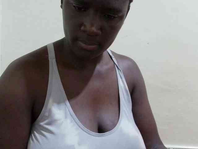 pretty-lioness webcam