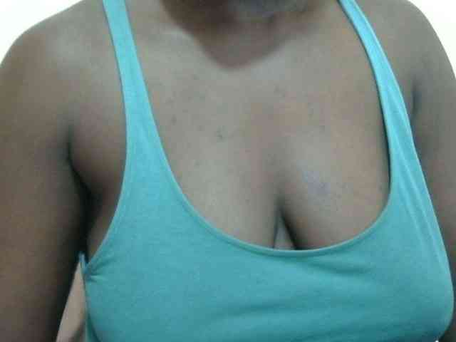 pretty-lioness webcam