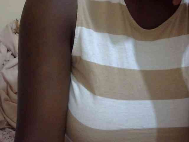 pretty-lioness webcam