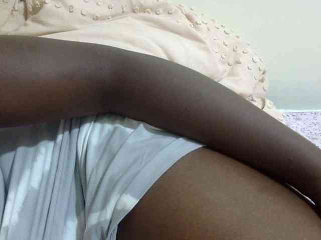 pretty-lioness webcam