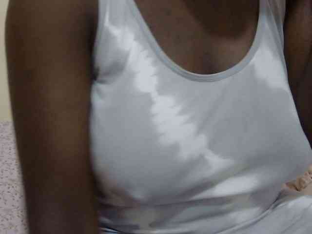 pretty-lioness webcam