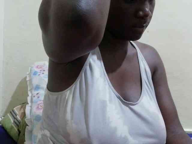 pretty-lioness webcam