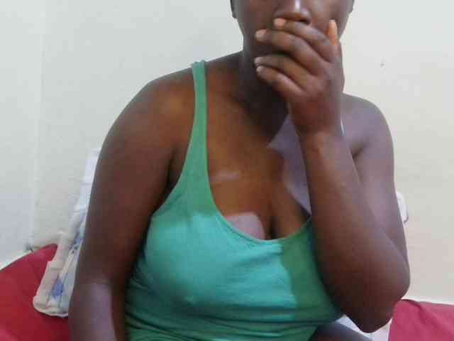 pretty-lioness webcam