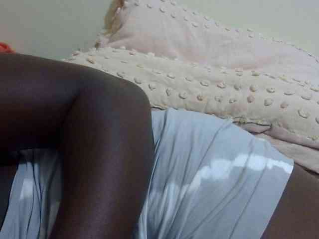 pretty-lioness webcam