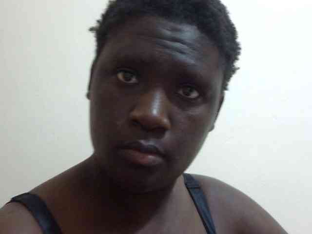 pretty-lioness webcam