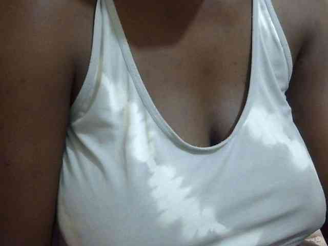 pretty-lioness webcam