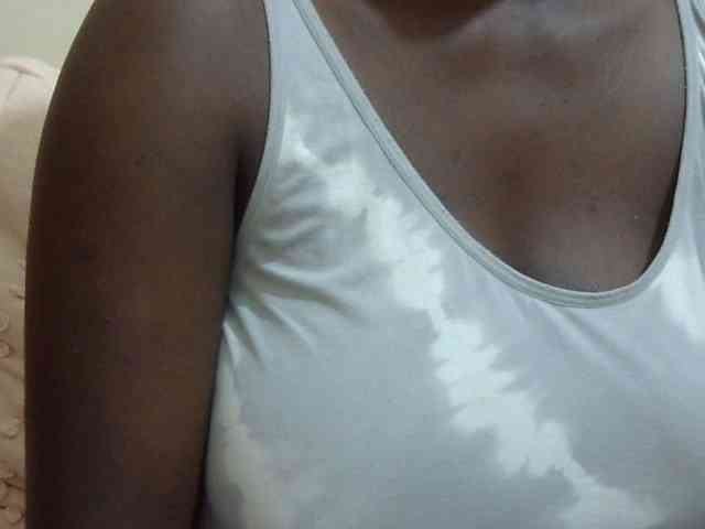 pretty-lioness webcam