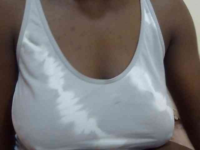 pretty-lioness webcam