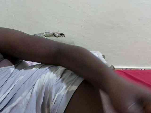 pretty-lioness webcam