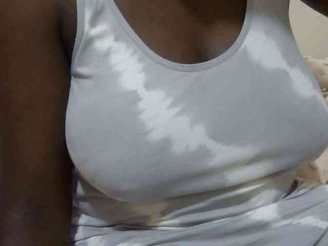 pretty-lioness webcam