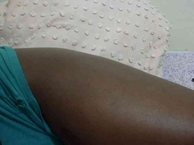 pretty-lioness webcam