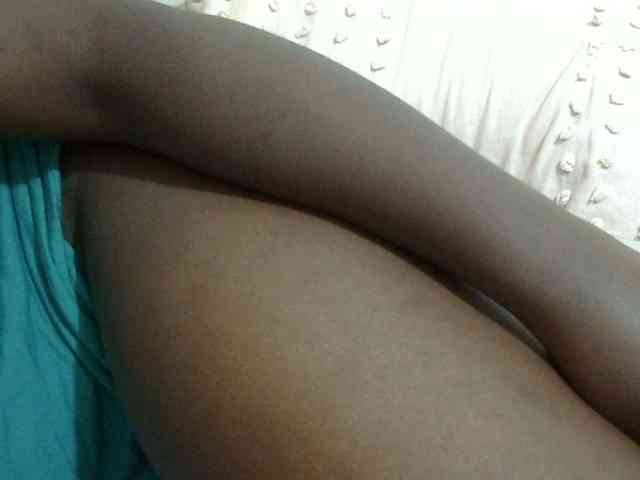 pretty-lioness webcam