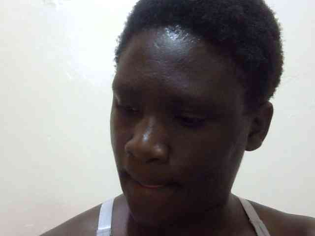 pretty-lioness webcam