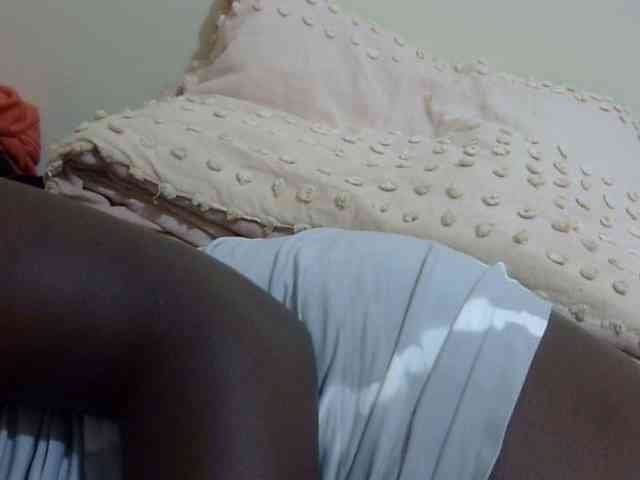 pretty-lioness webcam