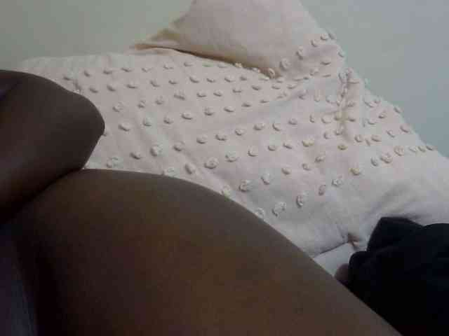 pretty-lioness webcam