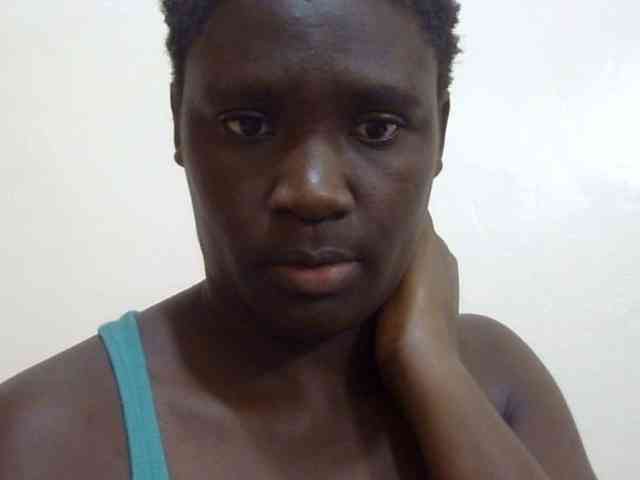 pretty-lioness webcam