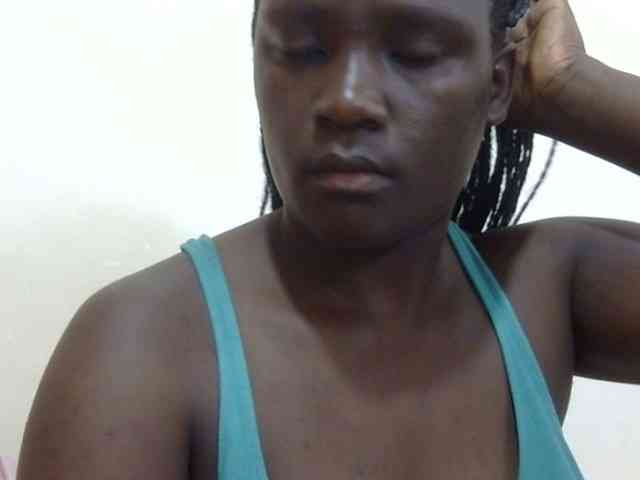 pretty-lioness webcam