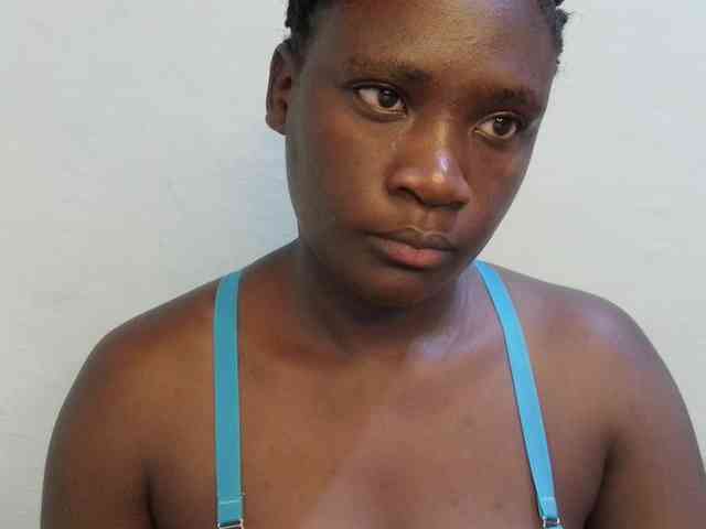 pretty-lioness webcam