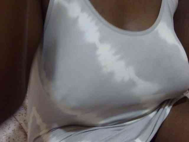 pretty-lioness webcam