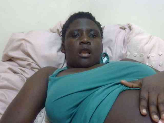 pretty-lioness webcam