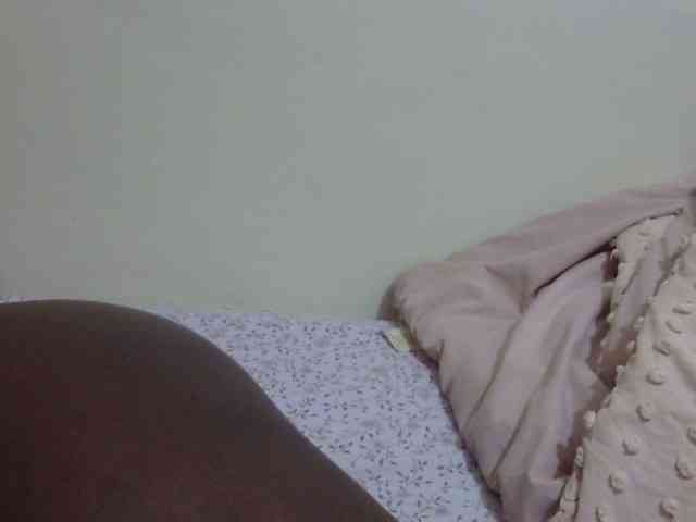 pretty-lioness webcam