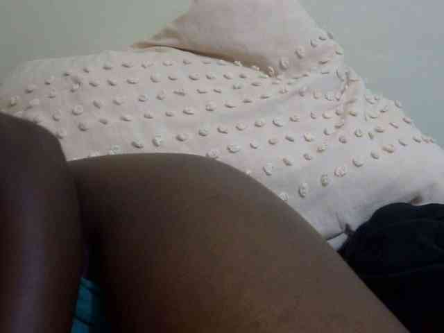 pretty-lioness webcam