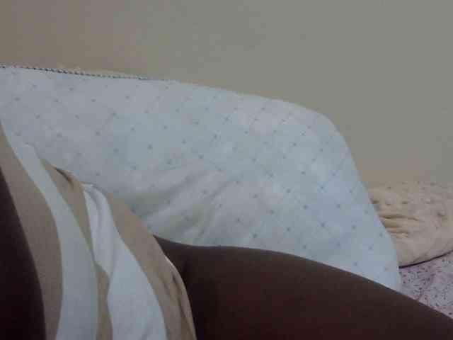 pretty-lioness webcam