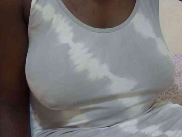 pretty-lioness webcam