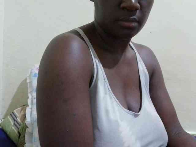 pretty-lioness webcam