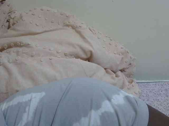 pretty-lioness webcam