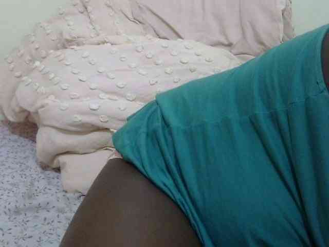 pretty-lioness webcam