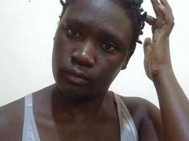 pretty-lioness webcam