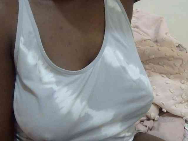 pretty-lioness webcam