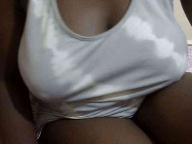 pretty-lioness webcam