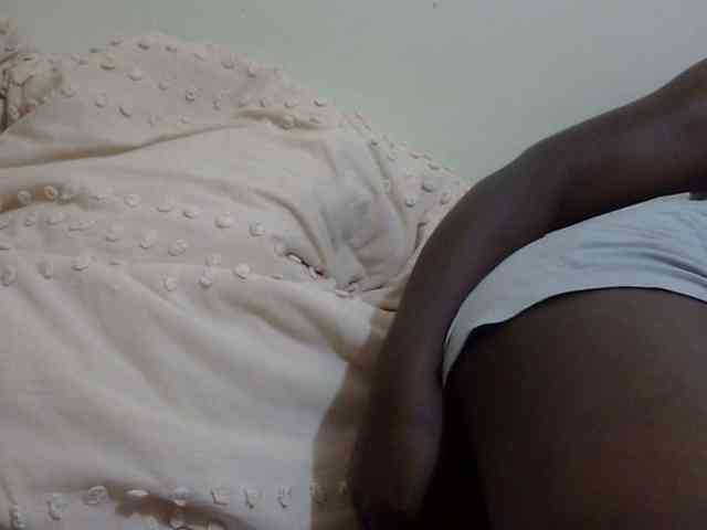 pretty-lioness webcam