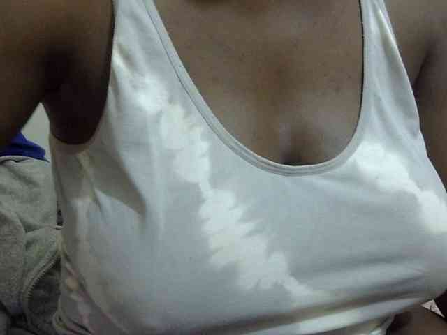 pretty-lioness webcam