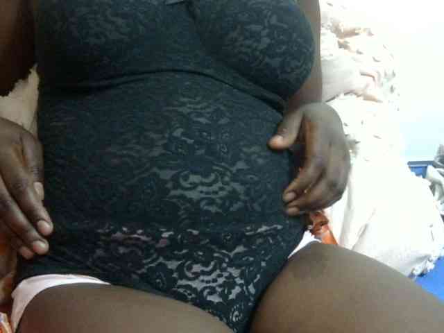 pretty-lioness webcam